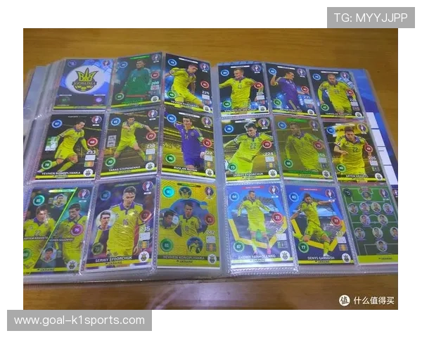 高清足球帕尼尼球星卡收藏图鉴展示经典足球明星卡片精美细节 高清足球帕尼尼球星卡收藏图鉴展示经典足球明星卡片精美细节